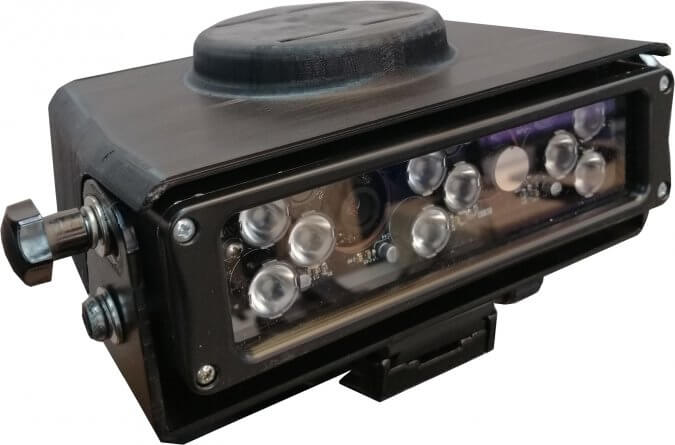 stand_alone_system_camera-675x445